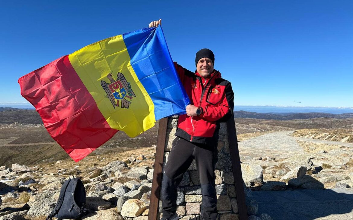 Un alpinist moldovean a escaladat cele mai înalte vârfuri de pe toate continentele