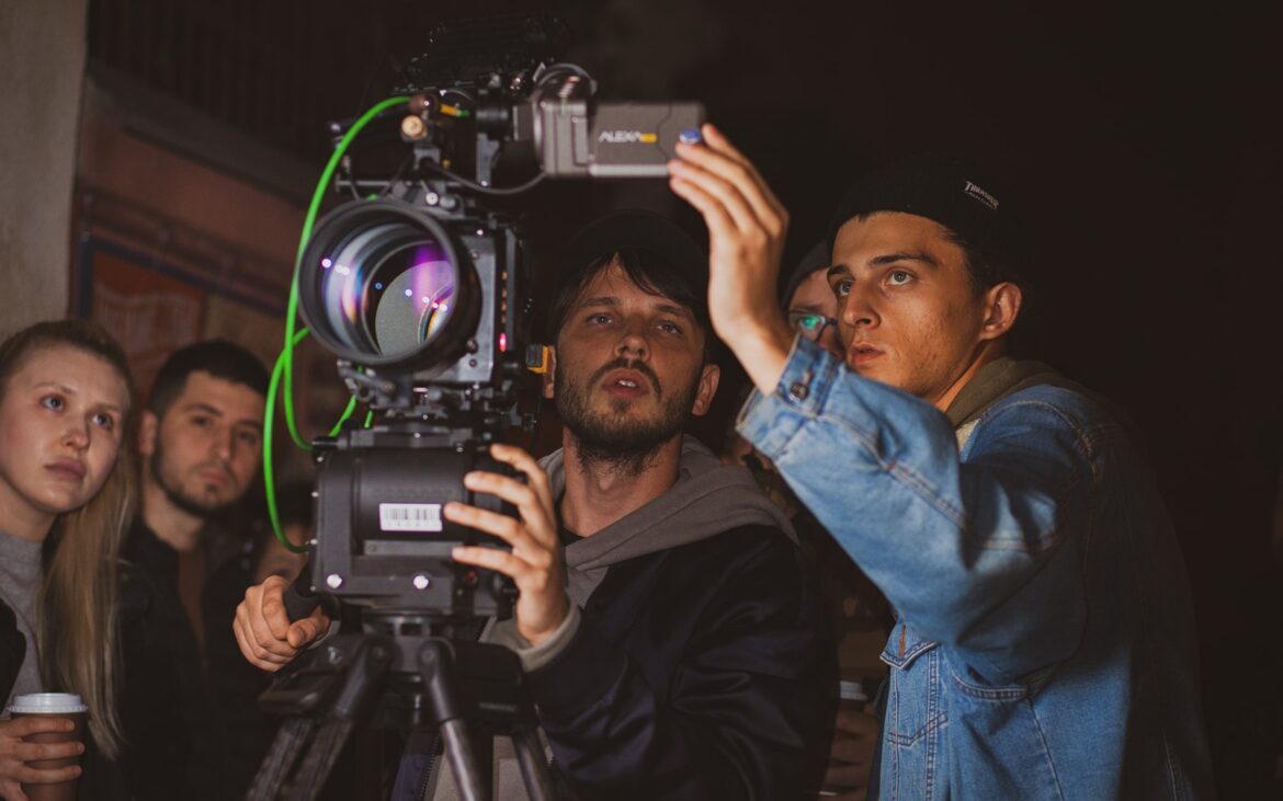 Cineaștii din Moldova își pot înscrie lucrările la Festivalul Internațional de Film de la Rotterdam. Care sunt premiile