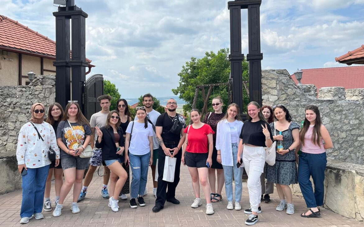 AIESEC în Chișinău recrutează noi membri. Ce oportunități de dezvoltare profesională sunt disponibile