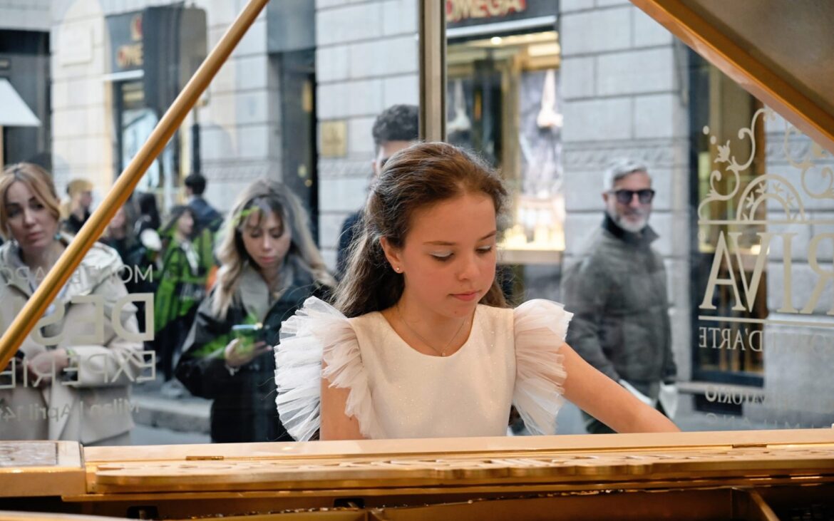 Tânăra pianistă Martina Meola va evolua la două evenimente de caritate din Chișinău