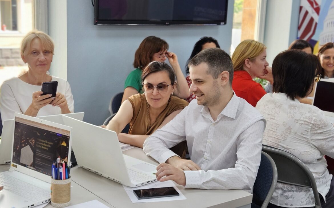 Ateliere despre predarea STEAM pentru cadrele didactice din Moldova. Cei mai activi vor colabora cu profesori americani