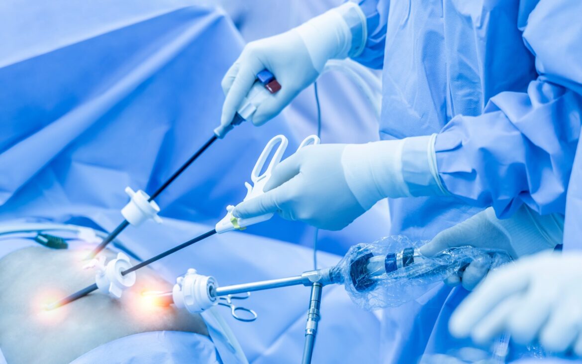 Revoluția Chirurgiei laparoscopice moderne: avantaje și inovații