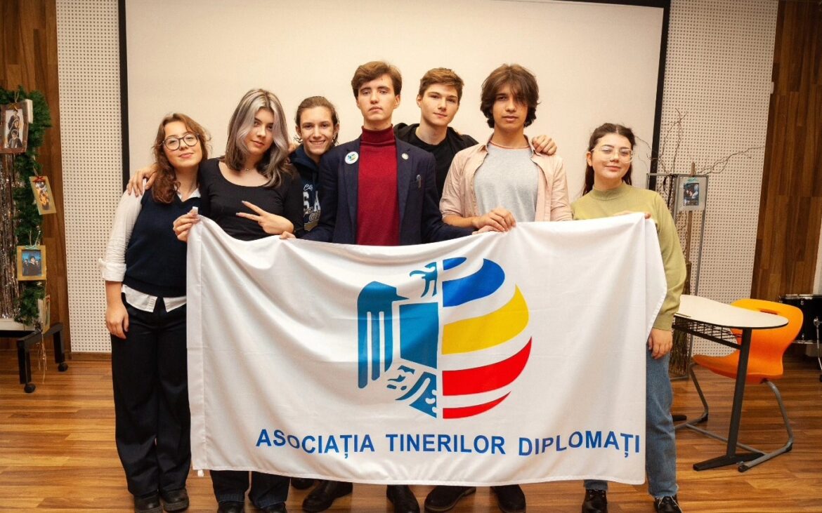 Asociația Tinerilor Diplomați recrutează noi membri interesați de relații internaționale și diplomație