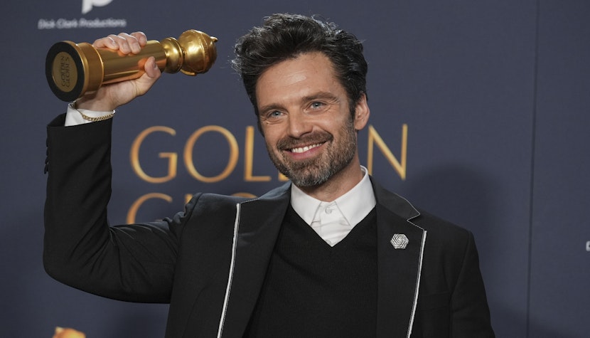 Actorul de origine română Sebastian Stan a fost premiat la Gala Globurilor de Aur pentru cel mai bun rol masculin într-un film musical sau comedie