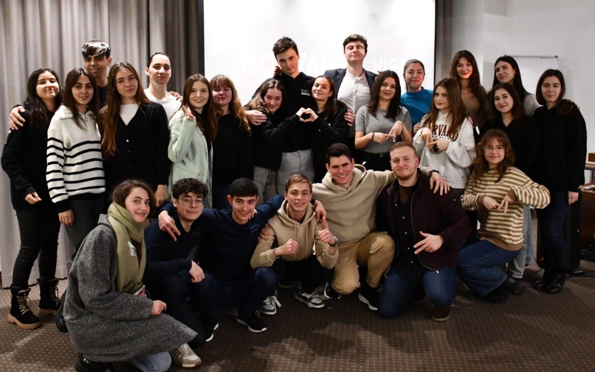Te interesează marketingul și vrei să dezvolți un brand? Înscrie-te la conferința TargetUp pentru ateliere și sesiuni de networking