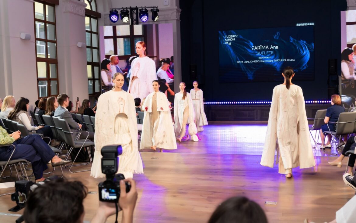 La UTM s-a desfășurat cea de-a VII-a ediție a Students’ Fashion Day. Pe podium au fost prezentate 18 colecții vestimentare