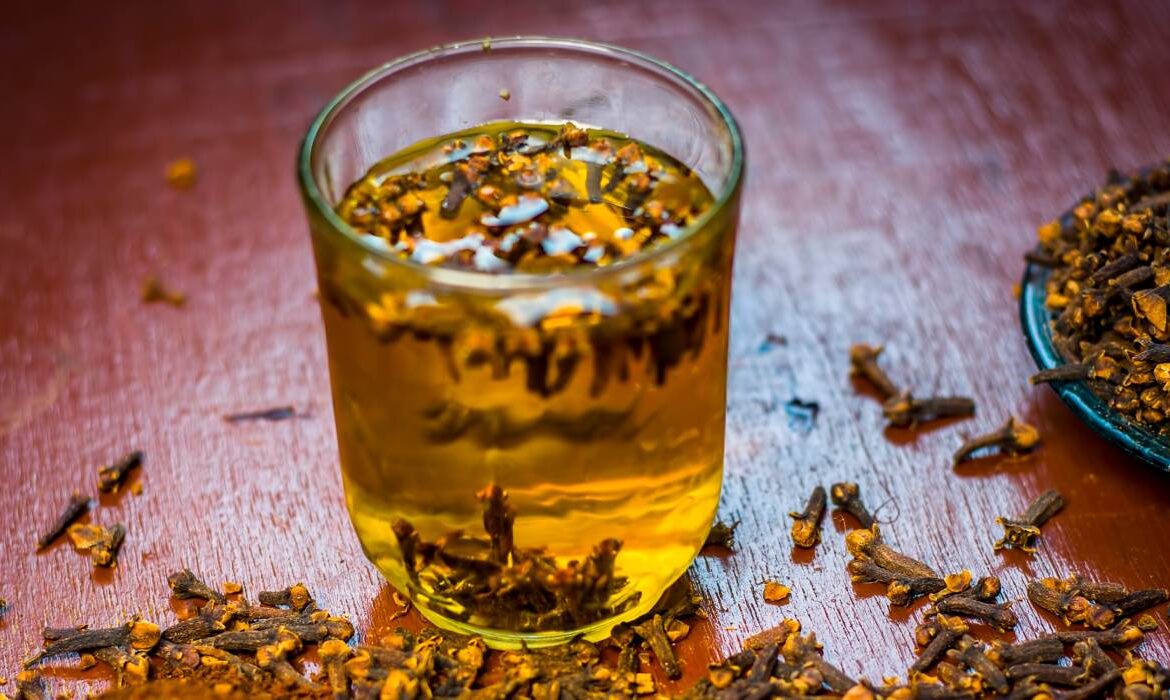 „Sedativul natural” care curăță rinichii. Amestecul pe care să-l bei în fiecare seară dacă vrei să dormi mai bine, să ai o digestie fără probleme și să suprimi pofta de mâncare