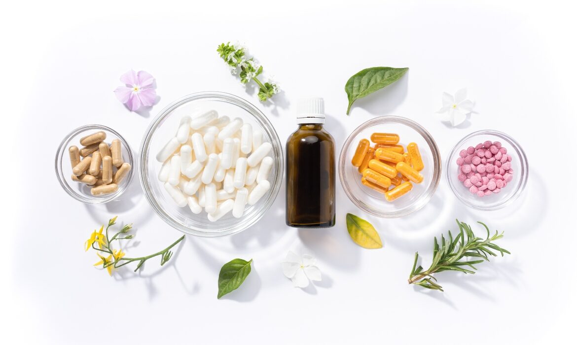 12 vitamine pe care este indicat să le iei după 25 de ani. Cum afli ce îi lipsește organismului tău
