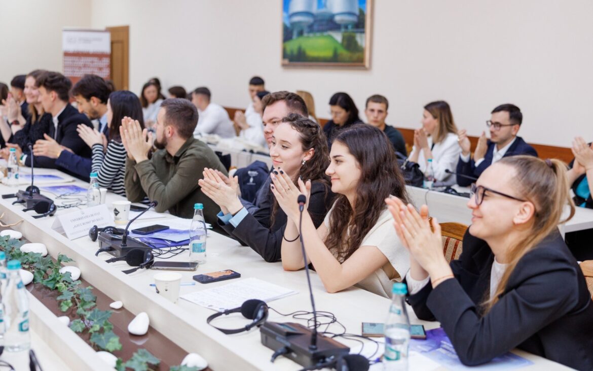 Vrei să știi cu ce provocări de securitate se confruntă Republica Moldova? Participă la o școală de vară organizată în sudul țării