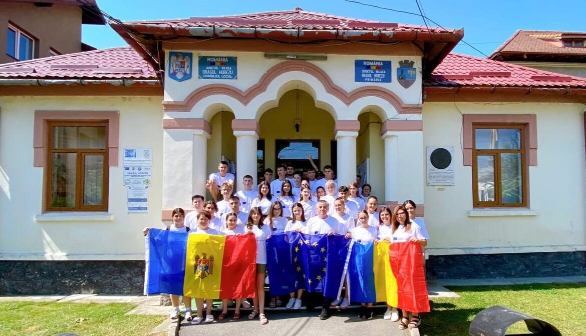 Aplică la un proiect Erasmus+ despre sănătatea mintală în rândul tinerilor. Cine se poate înscrie