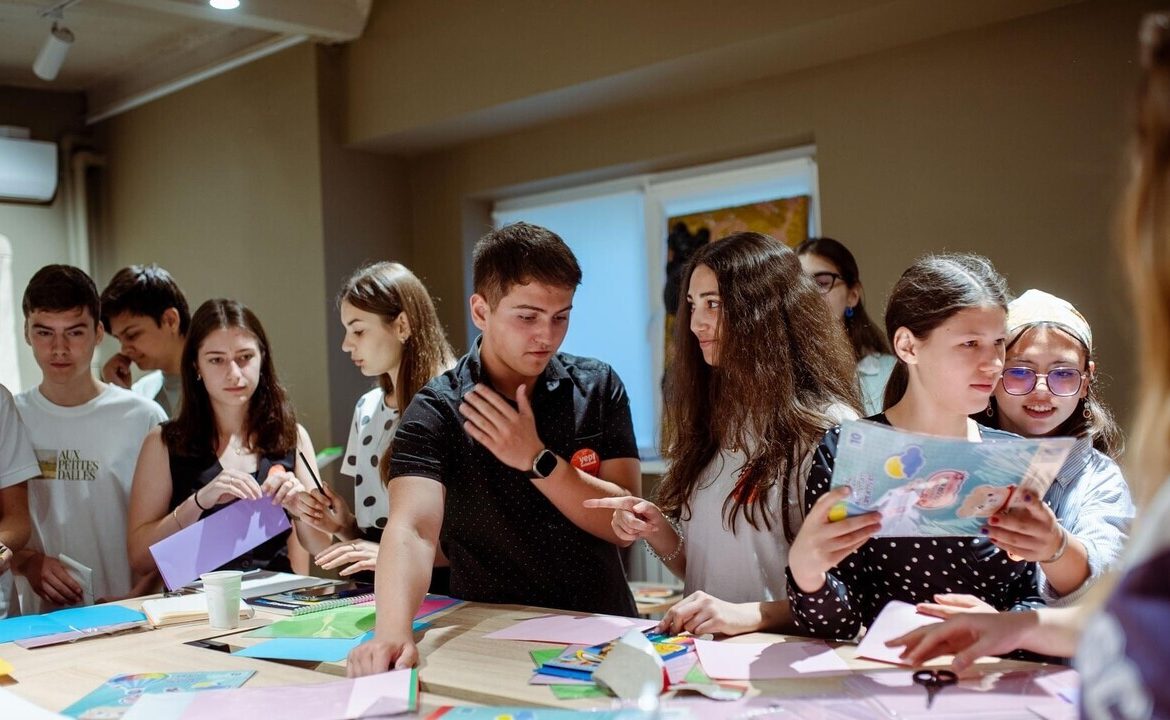 Participă la Festivalul Tineretului 2025: evenimentele care vor avea loc pentru tineri timp de o săptămână