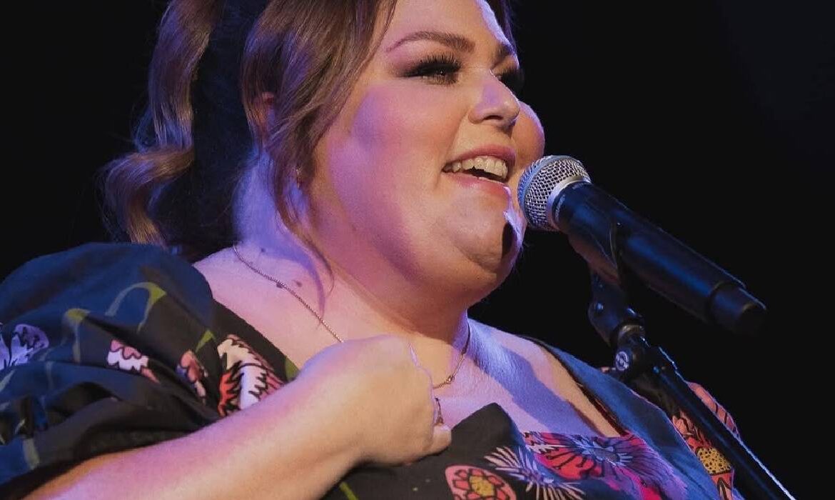 Cum a reușit Chrissy Metz să slăbească 45 de kilograme. „Grăsuța de la Hollywood” a avut mereu probleme cu greutatea