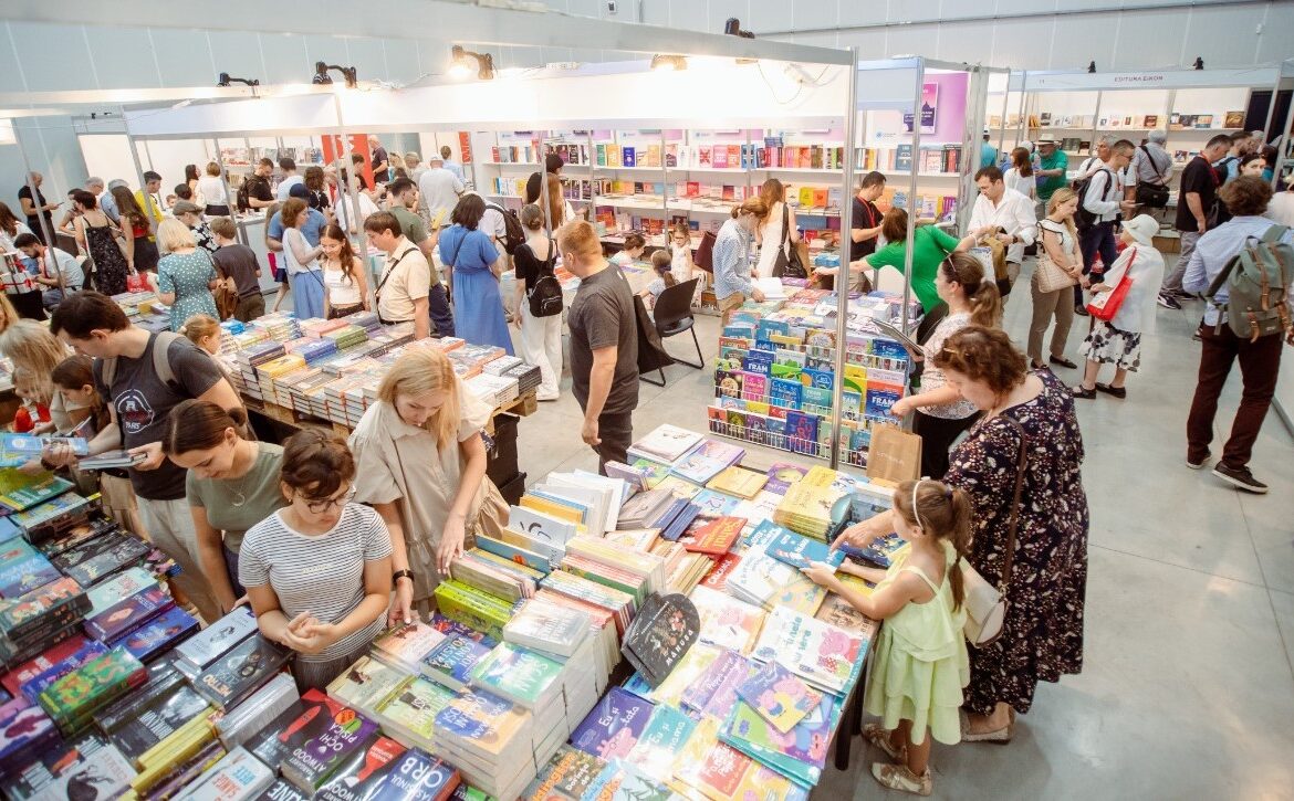 Bookfest revine cu o nouă ediție! Ce scriitori vor fi prezenți la atelierele și lansările de carte din acest an