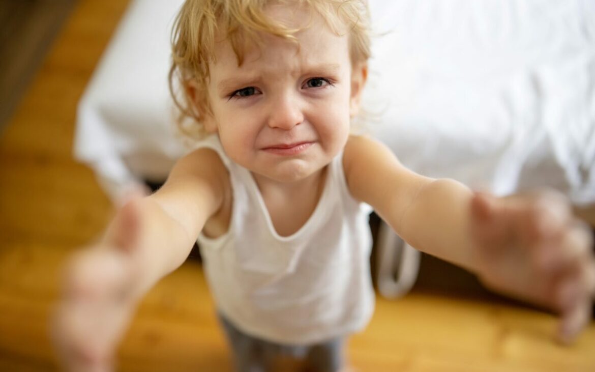 5 comportamente dificile ale copilului și nevoile ascunse din spatele lor
