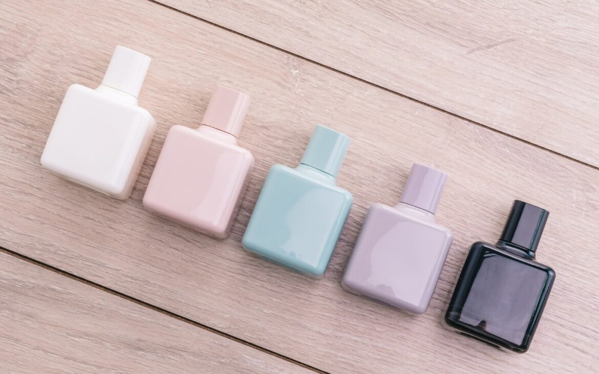 (P) Mini-parfumuri – o alternativă convenabilă pentru fiecare zi și în mișcare