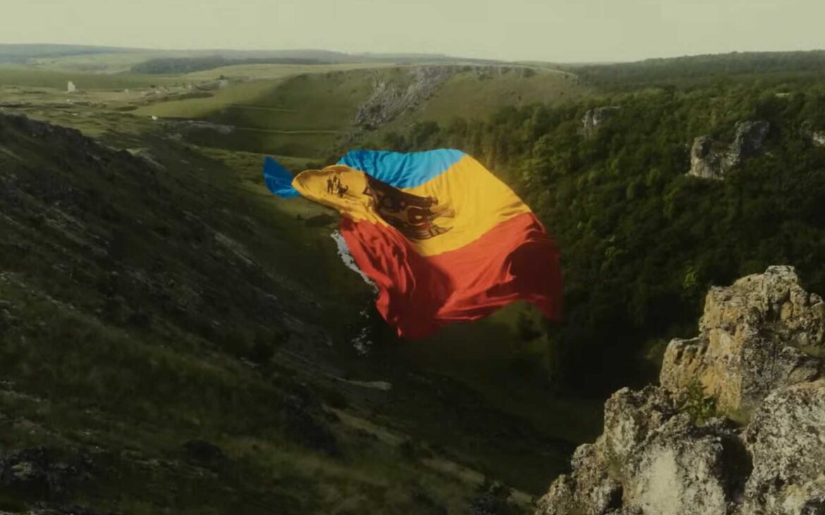 „O mână sus cei care își iubesc țara!” Satoshi și Advahov au lansat o piesă de Ziua Independenței