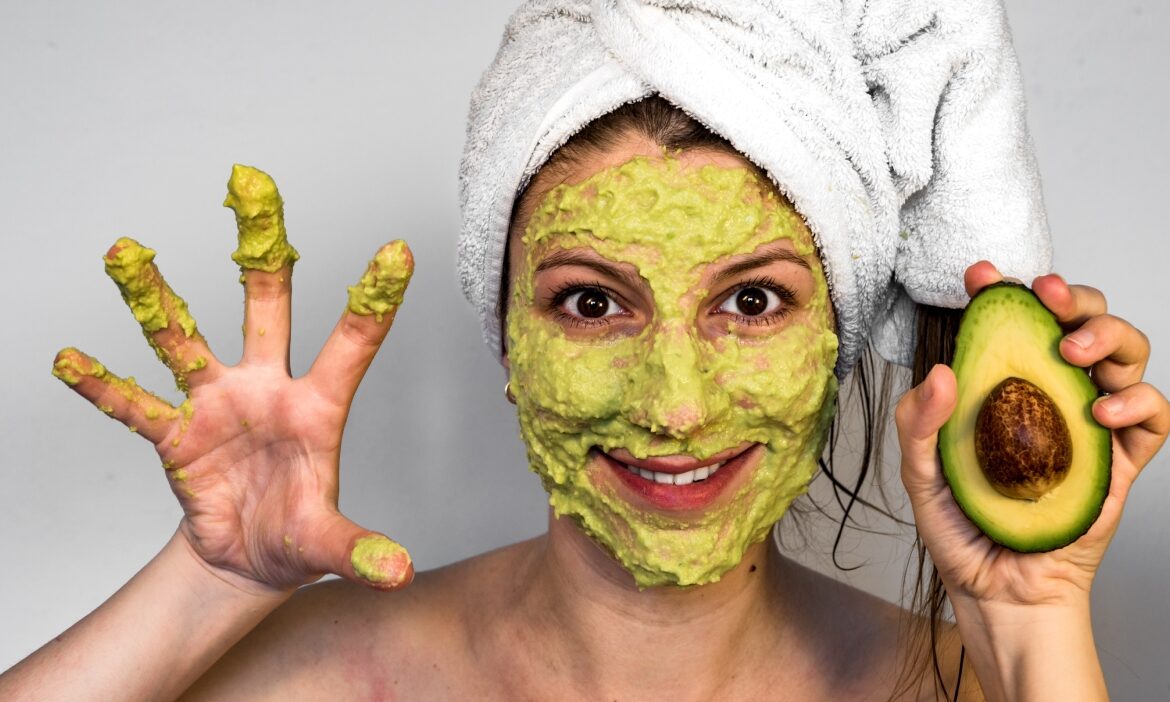 Avocado vs botox. Cum să scapi de riduri în mod natural