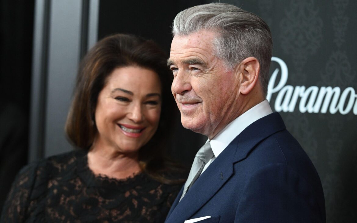 Keely Shaye Smith, soția lui Pierce Brosnan, renăscută pe covorul roșu: 45 de kilograme mai ușoară și o apariție de zeiță