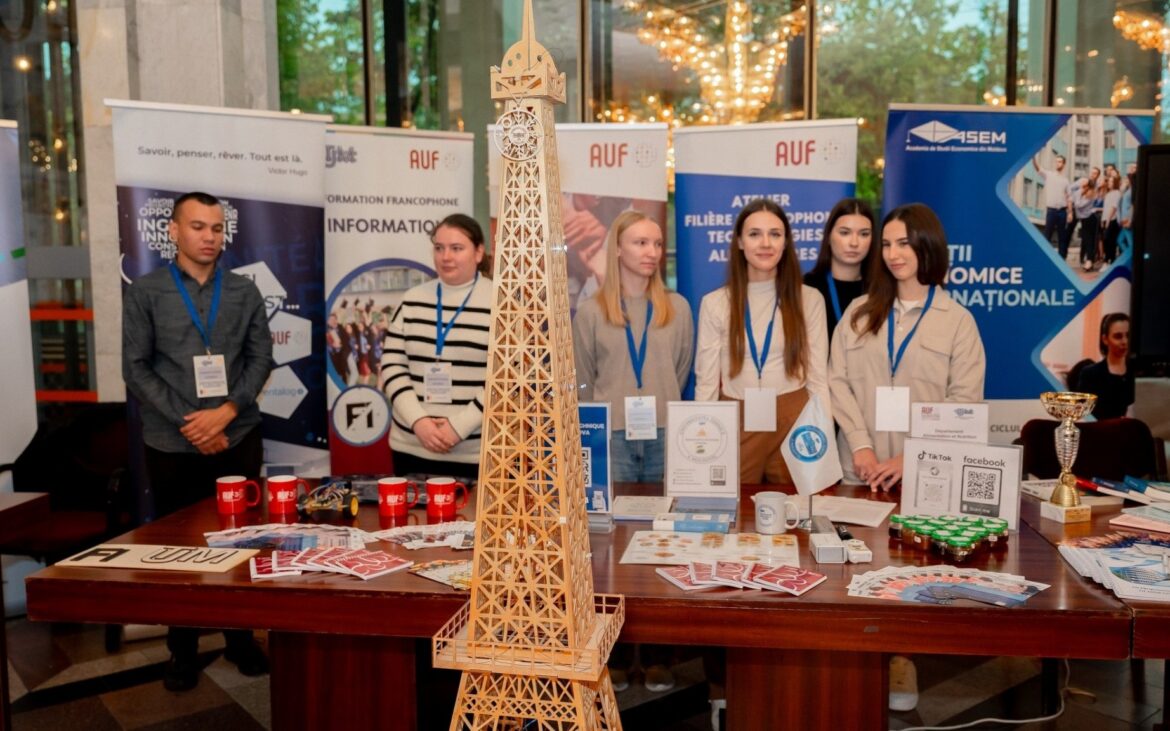 Oportunități academice și oferte de angajare la Forumul Formărilor și Angajabilității Francofone. Cum s-a desfășurat evenimentul