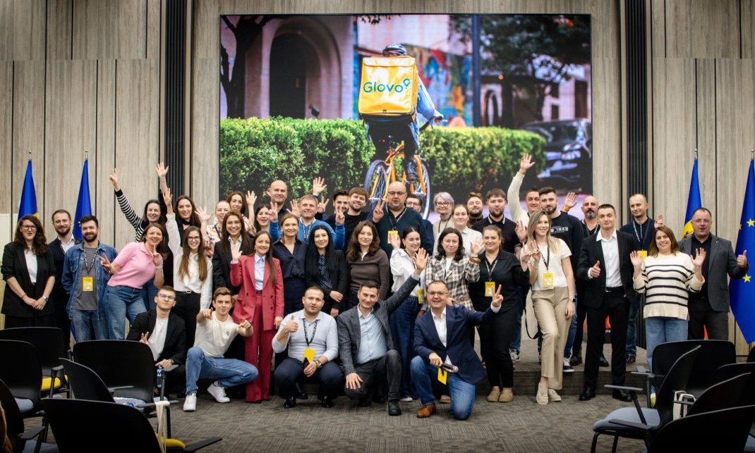 (video) Glovo marchează cinci ani în Moldova prin lansarea primei ediții a Glovo Academy