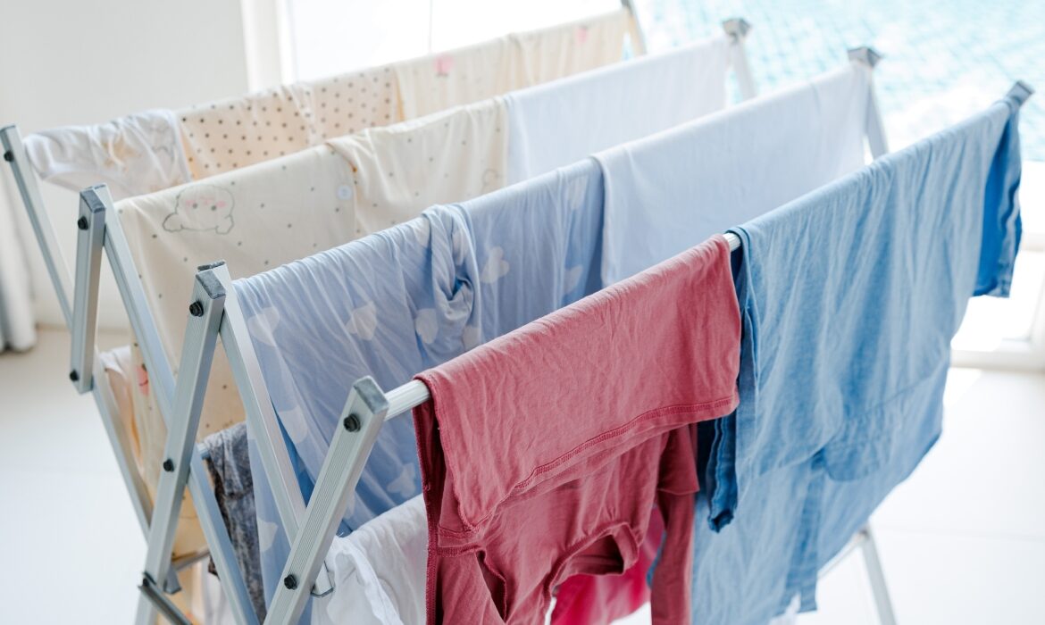 De ce hainele nu prind miros plăcut, deși folosești balsam? Greșeala frecventă pe care o fac mulți