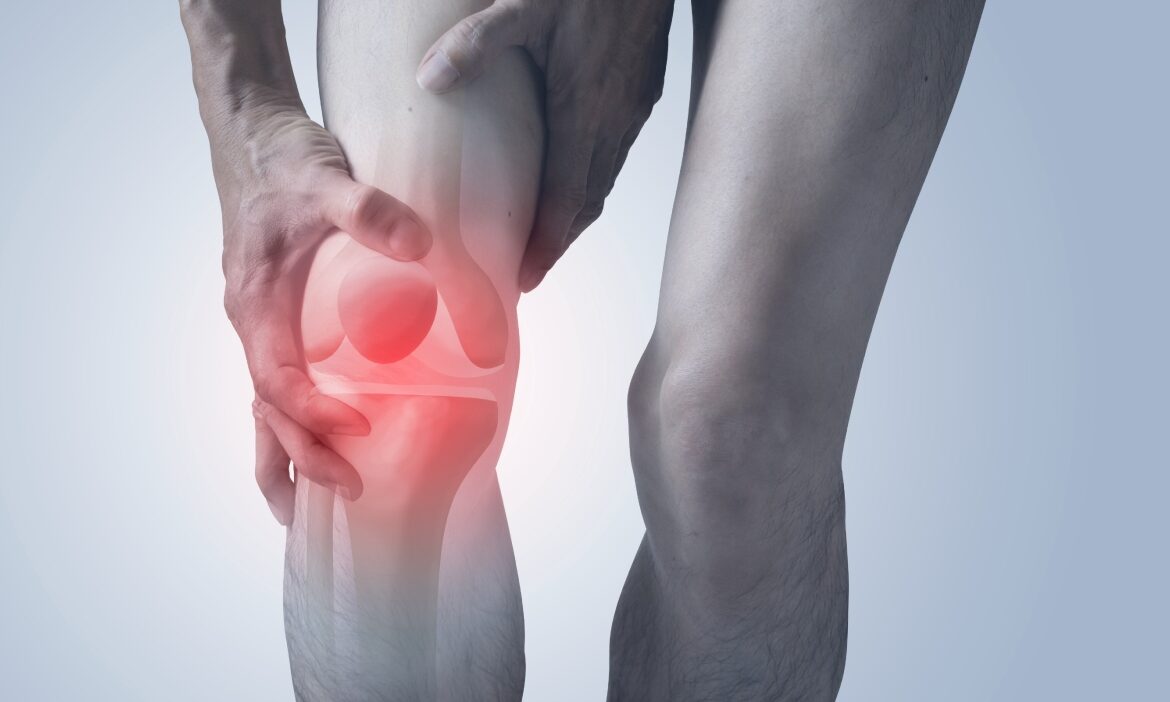 Obiceiuri care îți slăbesc oasele fără să-ți dai seama. Cum le poți proteja