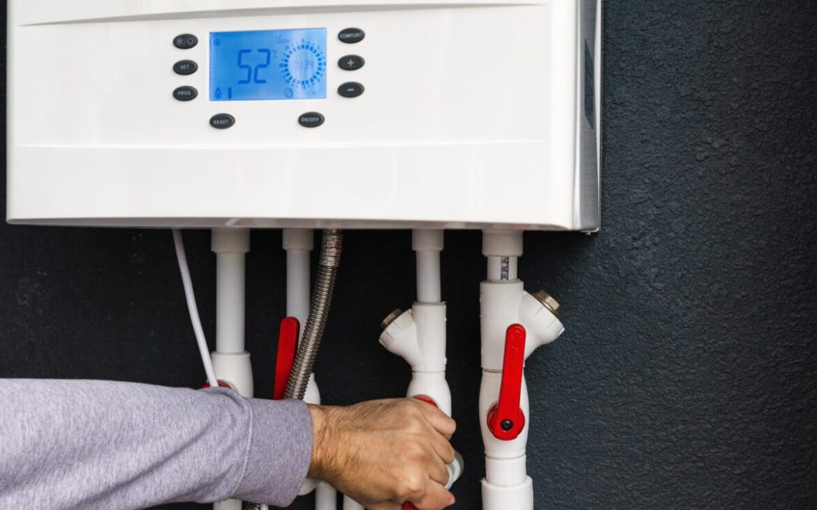 De ce scade presiunea apei în centrală și ce poți face înainte de a chema tehnicianul