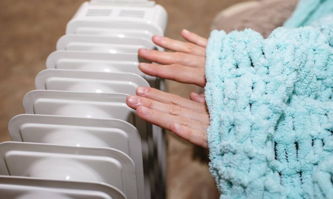 Boala semnalată de mâinile reci. Cum îți dai seama că nu este doar o reacție normală la frig