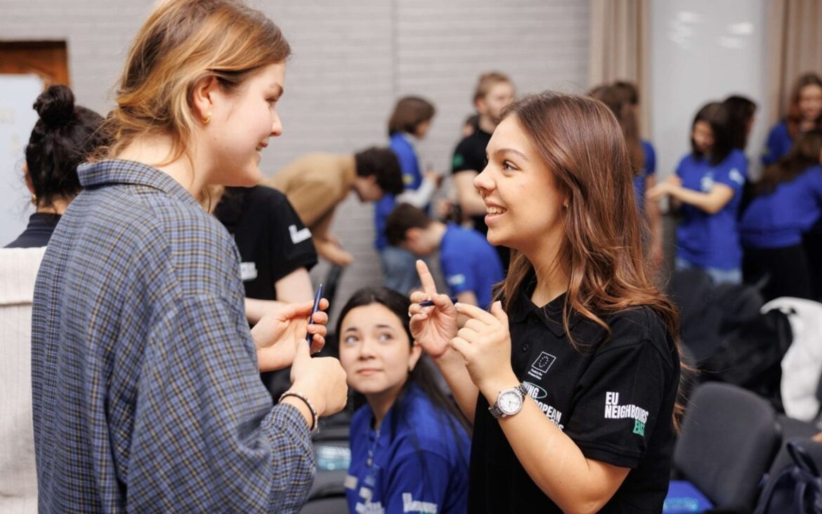 Participă la o vizită de studiu în Danemarca și devino parte din Grupul de lucru al tinerilor pentru Integrare Europeană