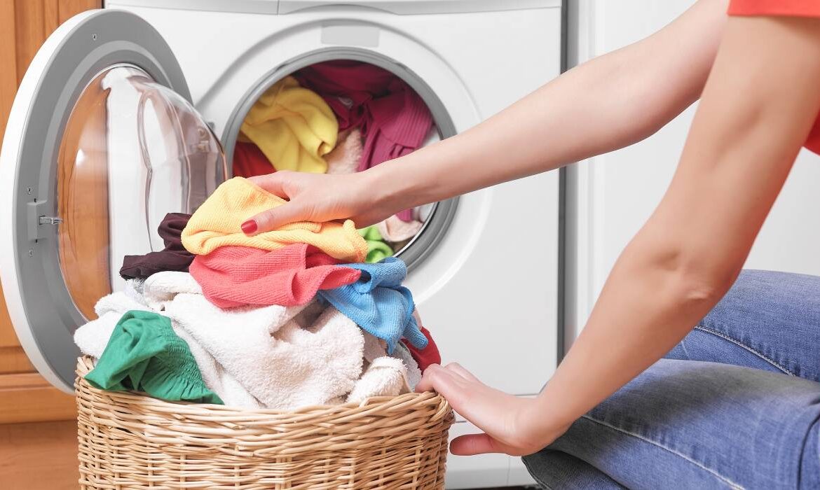 Când nu ai voie să speli în Postul Crăciunului. Zile în care tradiția spune că nu se spală