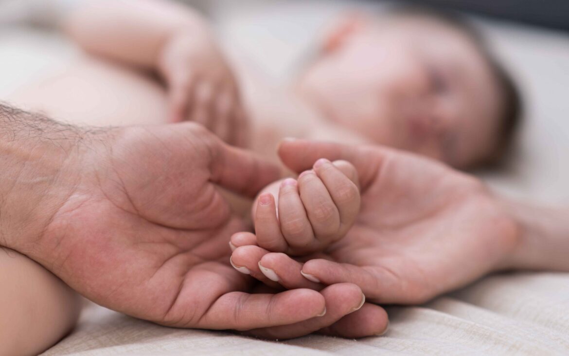 (infografic) Cum a evoluat lista celor mai populare prenume de băieți nou-născuți în Moldova în ultimii 18 ani