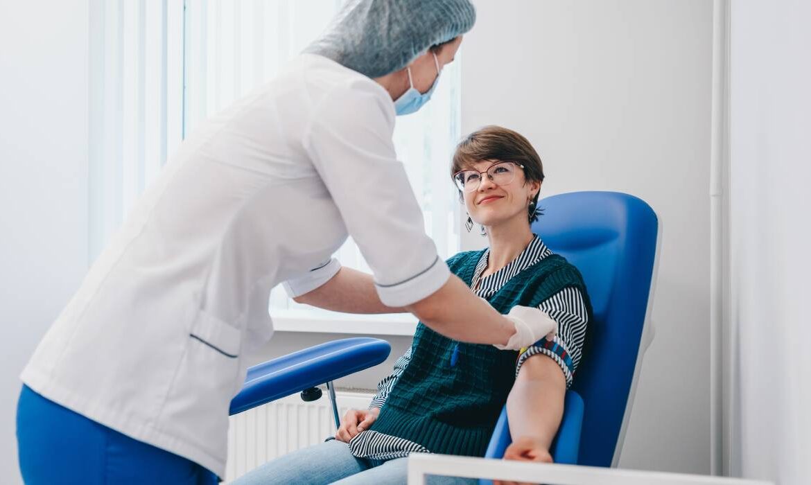 Ai peste 45 de ani? Trei analize pe care să le faci în fiecare an să previi bolile cronice