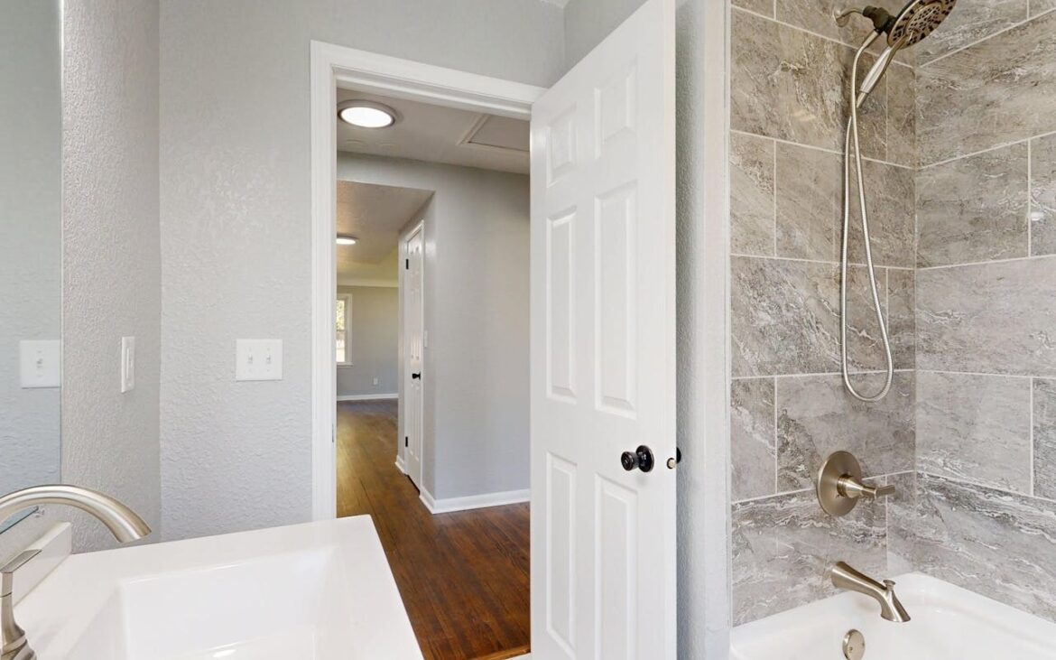 Cum să creezi o baie ca la hotel chiar la tine acasă: detalii elegante care fac diferența