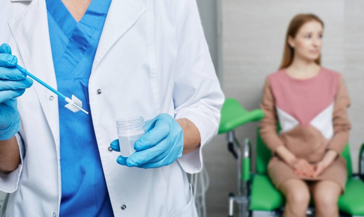 Boala care poate evolua în tăcere înainte să dea semne. Ce teste să faci anual să o depistezi în stadii incipiente