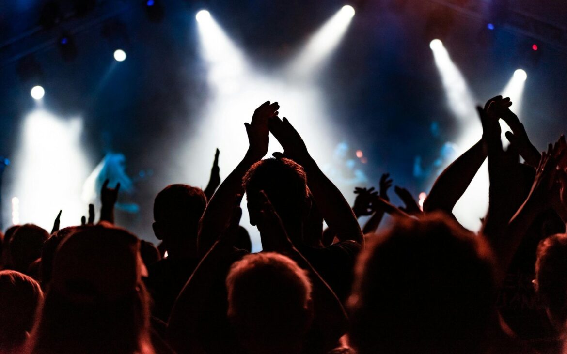 Vrei să începi anul cu dreptul? 13 concerte care se vor desfășura în ianuarie 2026