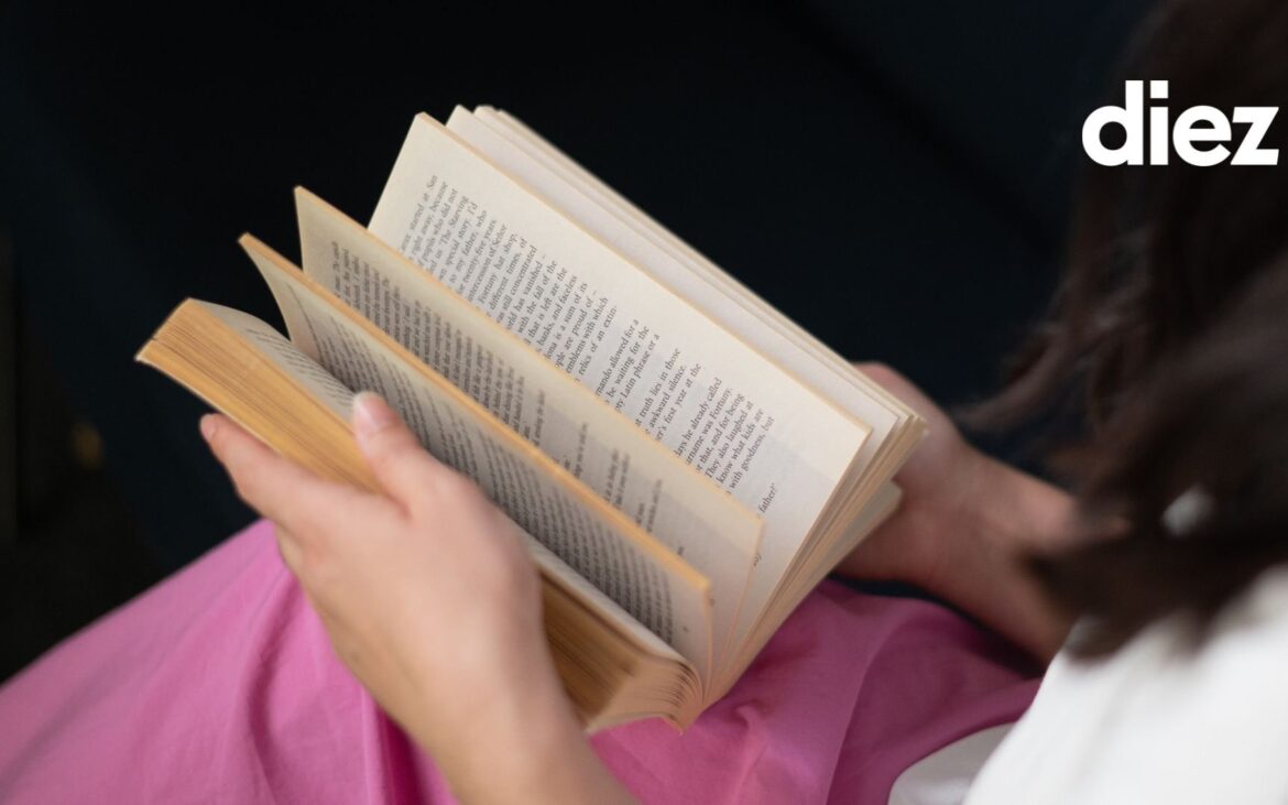 Elevii din România pot participa la „Vânătoarea de lectură în biblioteci”. Care sunt cerințele