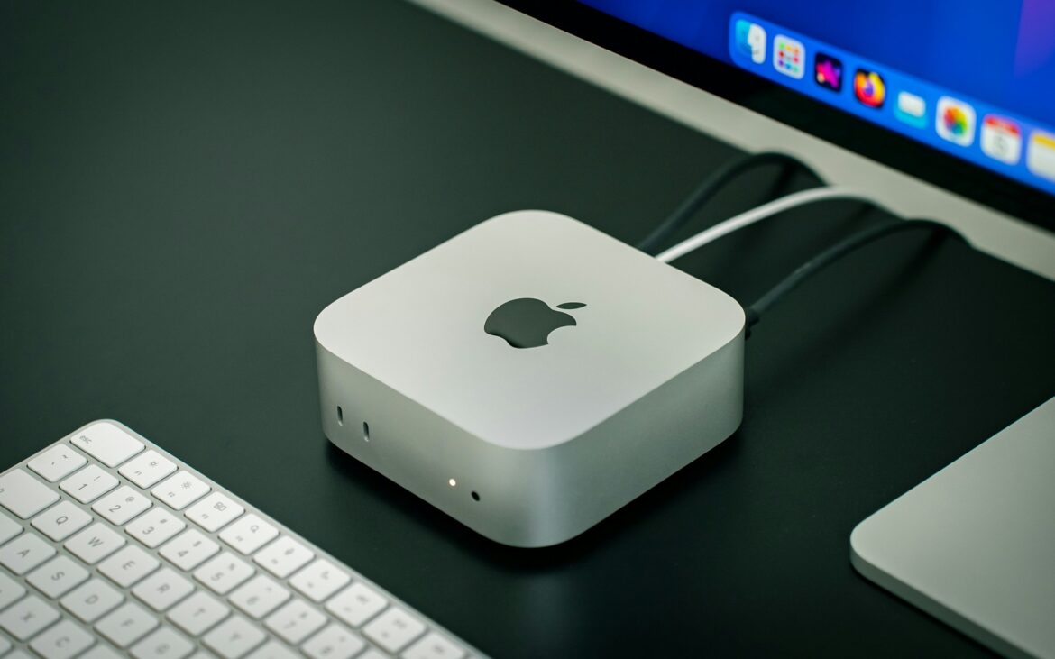 Dimensiune mini, beneficii la maximum. Ce poate face cel mai compact computer Apple?
