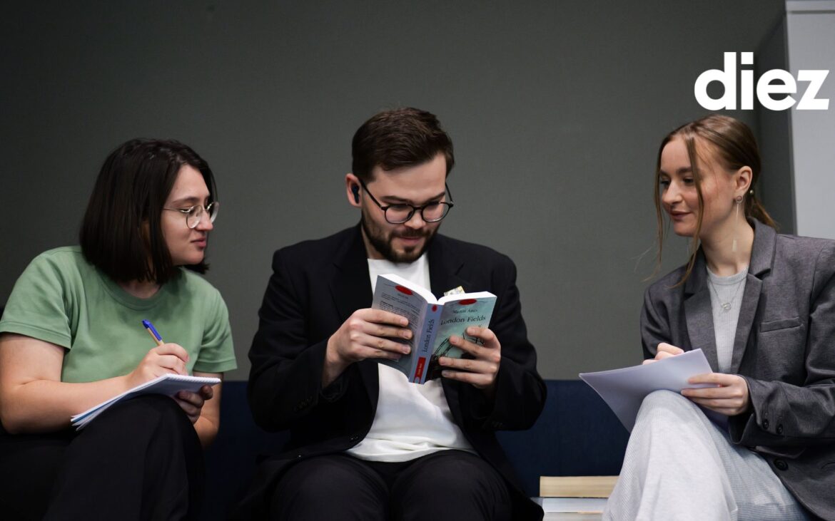 Tinerii care vor să-și dezvolte abilitățile de public speaking sunt invitați la un workshop gratuit la ASEM