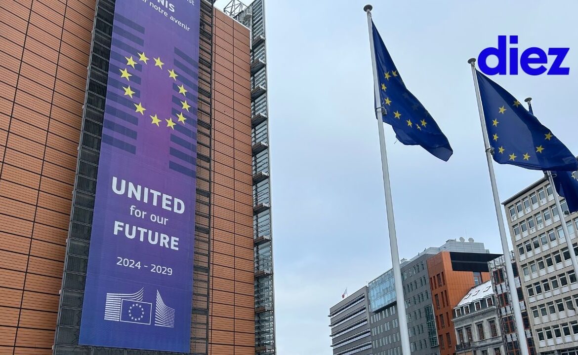 Stagii plătite la Comisia Europeană. Care sunt condițiile de înscriere la programul „Blue Book”