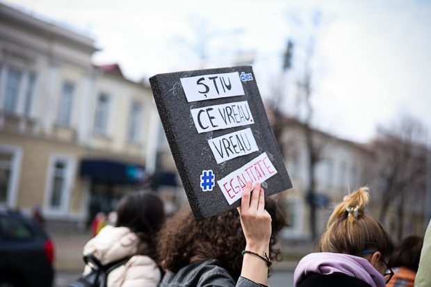 „Statul la nevoie se cunoaște: femei în siguranță. Dreptate în instanță!” La ce oră începe Marșul Feminist și care va fi traseul