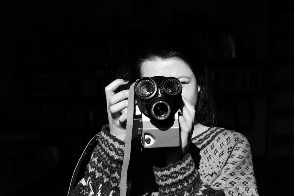 Ești interesat de cultură și jurnalism? Participă la un atelier gratuit și creează-ți propriul episod de podcast