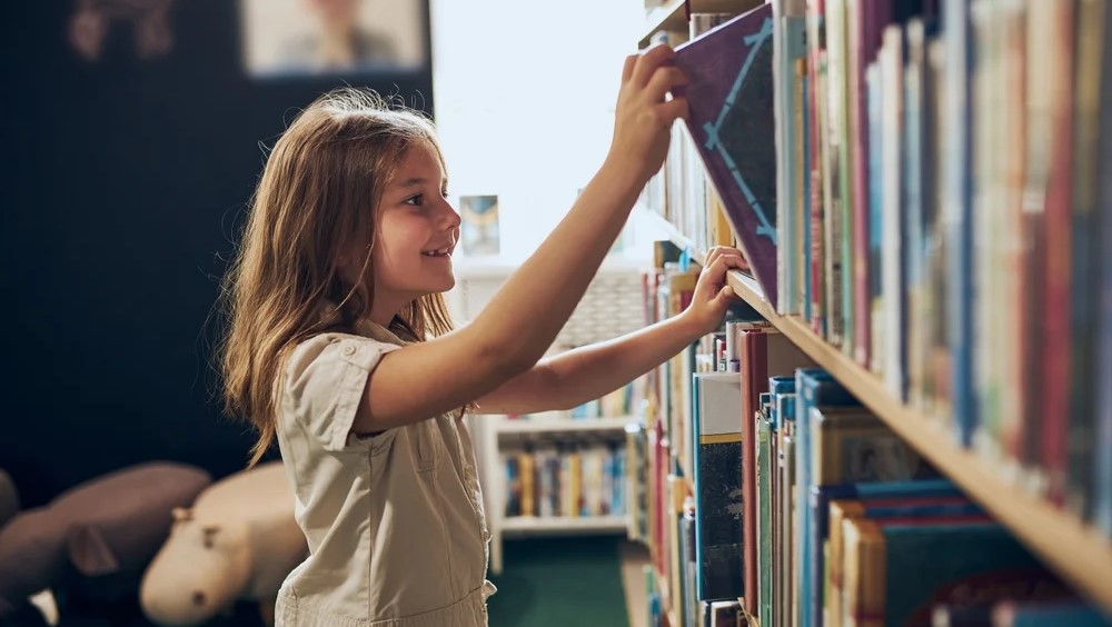 O listă de cărți ale autorilor din Moldova, pe care să le citești copilului înainte de somn