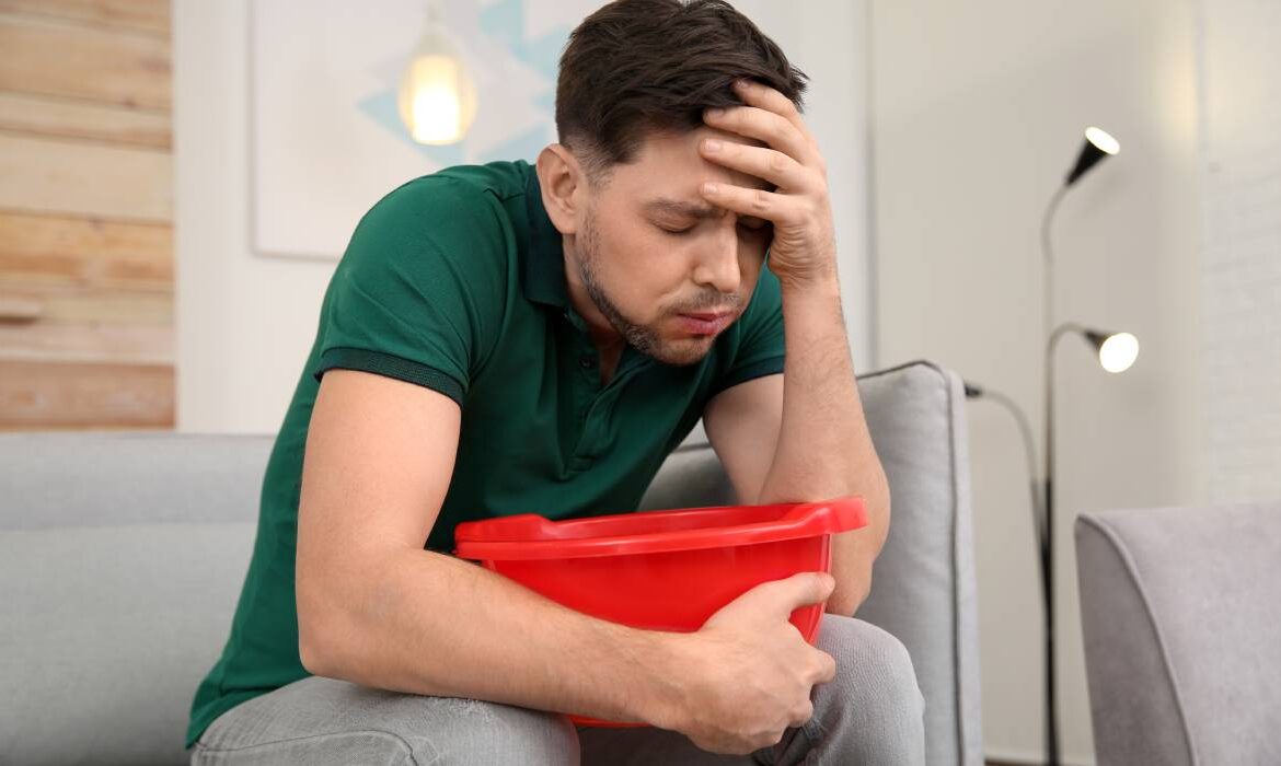 Cum îți dai seama că ai făcut indigestie de Paște și că ai nevoie de intervenție medicală