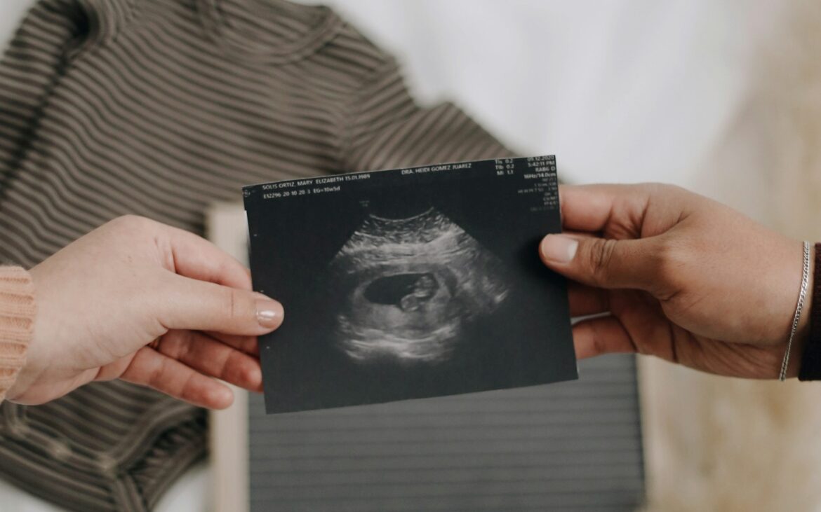 Șapte modalități prin care poți păstra amintirile din perioada sarcinii