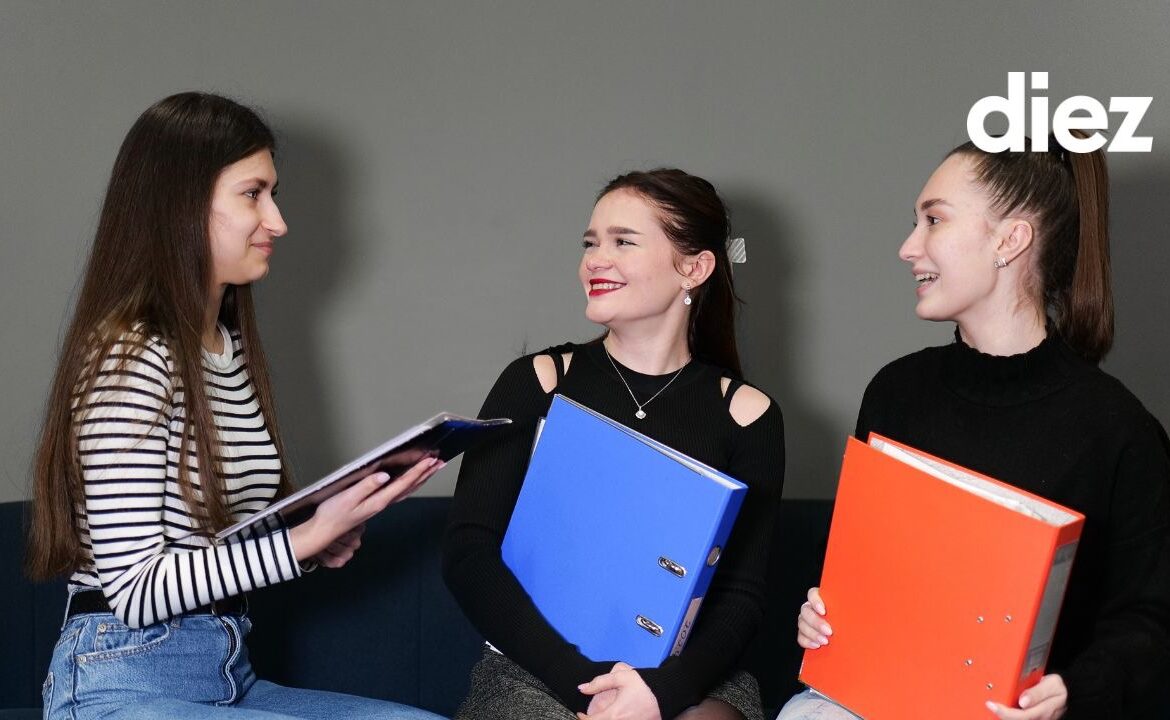 Lucrezi cu tinerii sau organizezi activități educaționale? Poți aplica la programul de formare lansat de „MilleniuM”