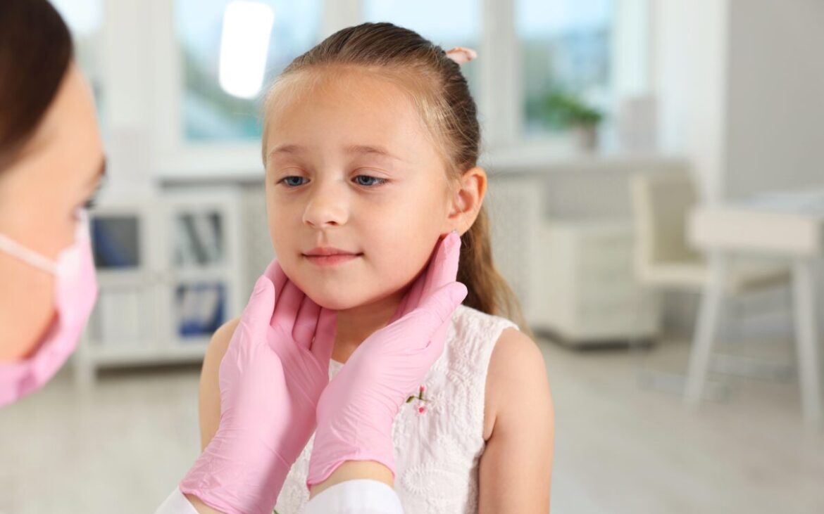 Oxiurii la copii: simptomele care îi pot trăda și cum poate fi tratată infecția