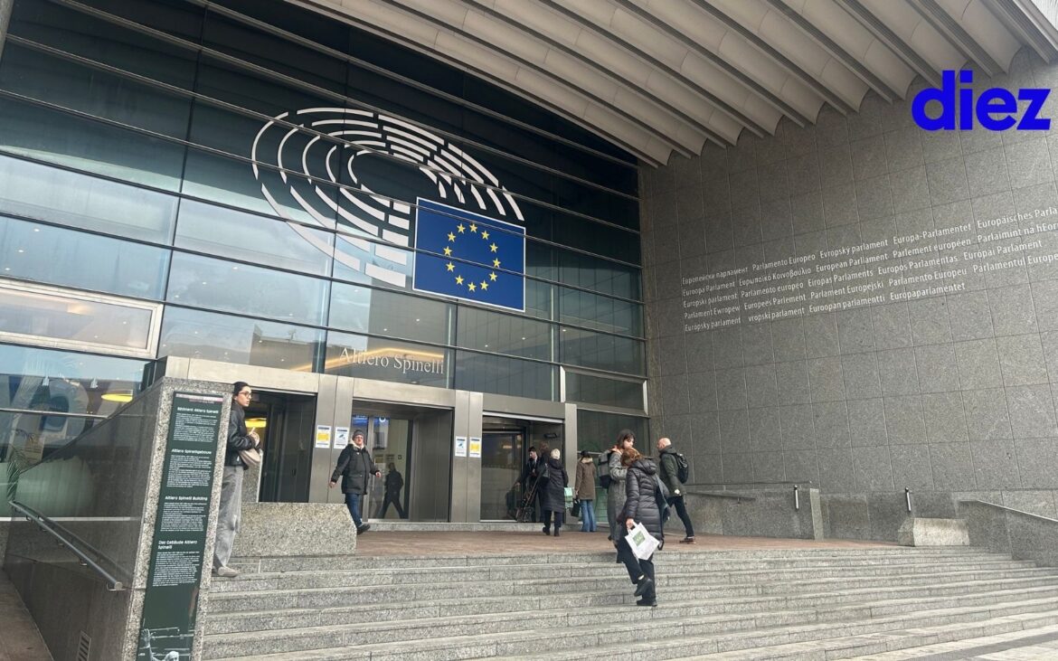 Au început înscrierile pentru stagiile plătite la Parlamentul European. Care sunt criteriile de eligibilitate pentru viitorii bursieri