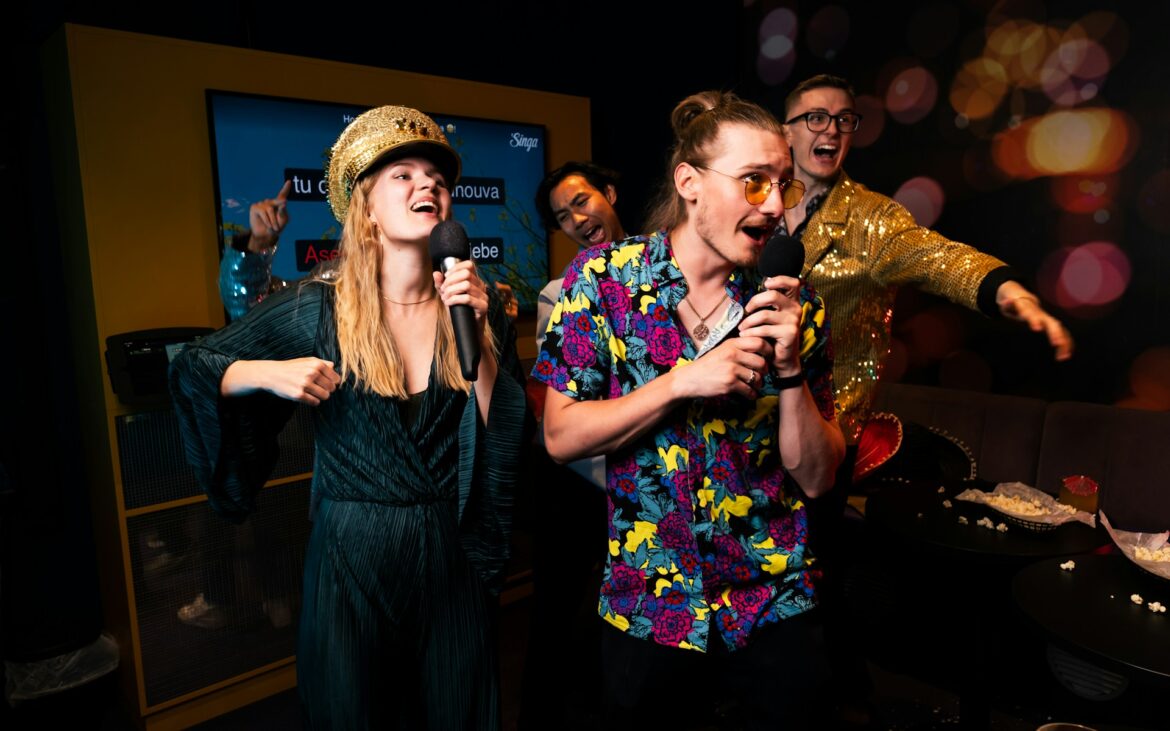 Karaoke în stil Eurovision la Chișinău. Organizatorii promit premii pentru echipa câștigătoare și multă distracție