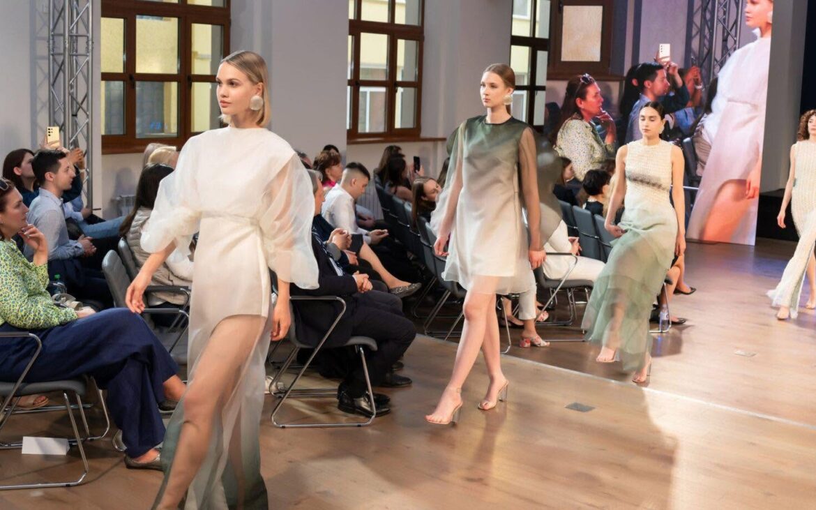 Chișinăul devine pentru o zi capitala modei. Tineri designeri din patru țări își vor prezenta colecțiile la Students’ Fashion Day 2026