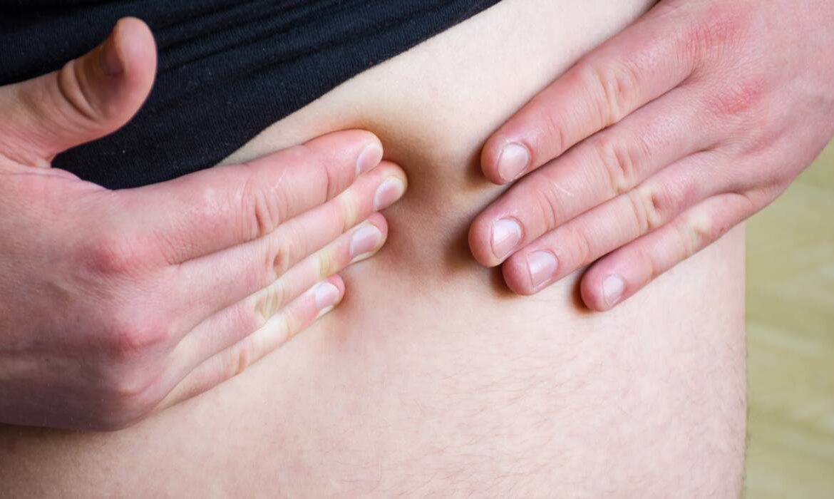 Pancreatita acută explicată pe înțelesul tuturor. Când devine periculoasă durerea abdominală